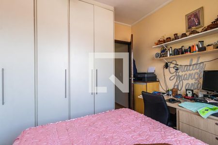 Quarto 1 de casa à venda com 3 quartos, 180m² em Jardim dos Camargos, Barueri