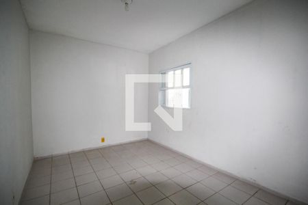 Quarto de casa para alugar com 2 quartos, 65m² em Vila Clarice, São Paulo