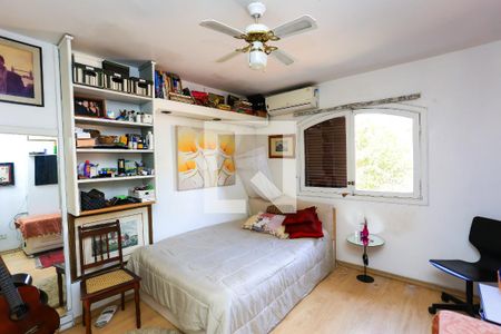 Quarto 1 de casa de condomínio para alugar com 2 quartos, 100m² em Vila Pirajussara, São Paulo