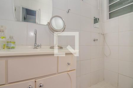 Banheiro da Suíte 1 de casa à venda com 3 quartos, 100m² em Morro Santana, Porto Alegre