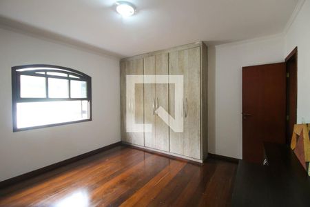 Quarto 1 de casa para alugar com 3 quartos, 214m² em Vila Primavera, São Paulo