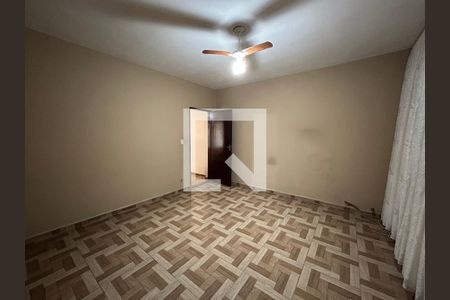 Quarto 1 de casa para alugar com 2 quartos, 329m² em Jardim Maria Dirce, Guarulhos