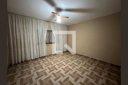 Quarto 1 de casa para alugar com 2 quartos, 329m² em Jardim Maria Dirce, Guarulhos