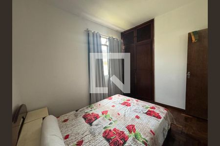 Quarto de casa à venda com 3 quartos, 209m² em Santo Andre, Belo Horizonte