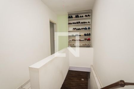 Corredor de casa à venda com 3 quartos, 166m² em Jardim Maria Duarte, São Paulo