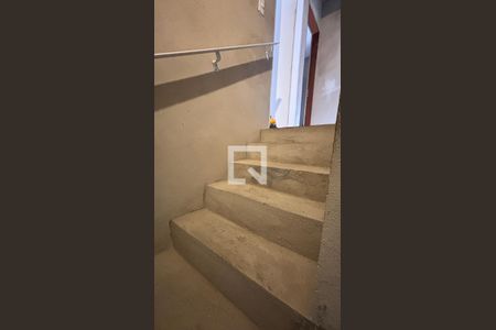 Escada de casa à venda com 3 quartos, 100m² em Parque Erasmo Assunção, Santo André