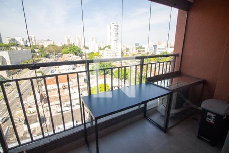 Varanda de kitnet/studio à venda com 1 quarto, 28m² em Santo Amaro, São Paulo