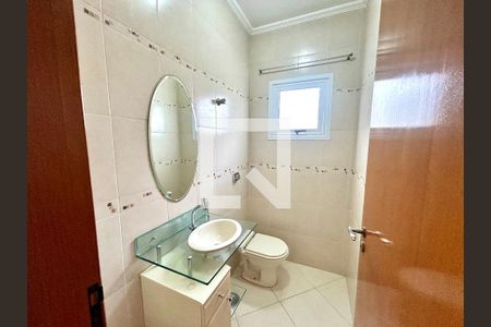 Lavabo 1 de casa à venda com 4 quartos, 427m² em Vila Galvão, Guarulhos