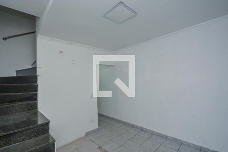 Corredor de casa à venda com 3 quartos, 140m² em Vila do Castelo, São Paulo