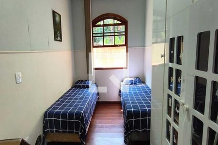 Casa à venda com 5 quartos, 380m² em São Bernardo, Belo Horizonte