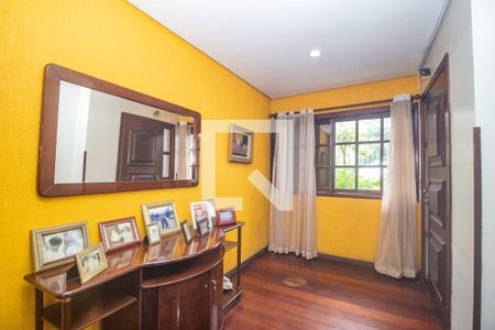 Sala de casa à venda com 4 quartos, 375m² em São José, Porto Alegre