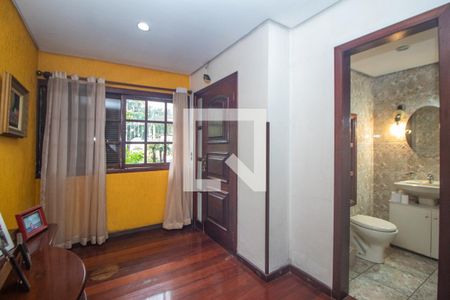 Sala de casa à venda com 4 quartos, 375m² em São José, Porto Alegre