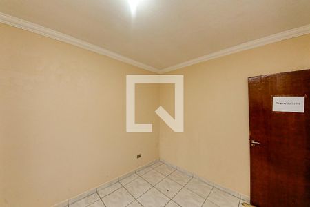 Quarto 1 de casa para alugar com 2 quartos, 80m² em Parque Santa Madalena, São Paulo