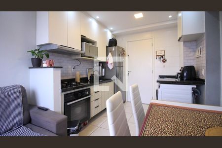 Sala/Cozinha de apartamento à venda com 2 quartos, 32m² em Jardim Planalto, São Paulo