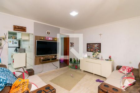 Sala de casa à venda com 6 quartos, 200m² em Parque dos Bancários, São Paulo