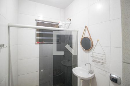 Banheiro de casa para alugar com 1 quarto, 45m² em Comendador Soares, Nova Iguaçu