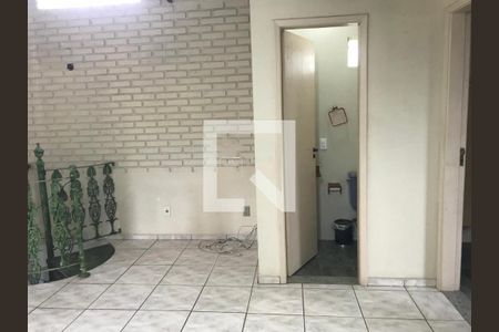 Casa para alugar com 4 quartos, 191m² em Jardim Itamarati, Campinas