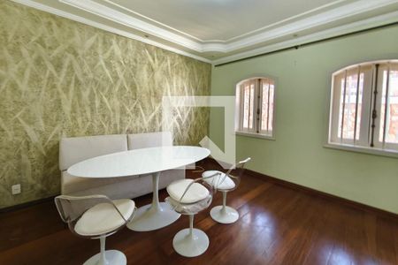 Sala de casa à venda com 3 quartos, 320m² em Jardim dos Oliveiras, Campinas