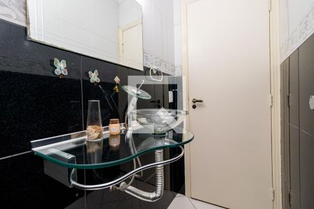 Lavabo de casa à venda com 4 quartos, 250m² em Jardim Avelino, São Paulo