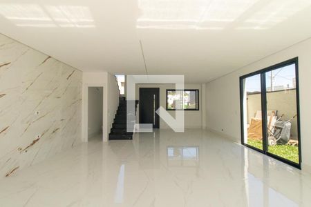 Sala/Cozinha de casa de condomínio para alugar com 3 quartos, 160m² em Santa Cândida, Curitiba