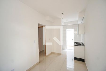 Sala e cozinha de apartamento à venda com 2 quartos, 37m² em Vila Nova Savoia, São Paulo