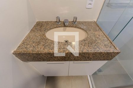 Banheiro de apartamento à venda com 1 quarto, 35m² em Cerqueira César, São Paulo