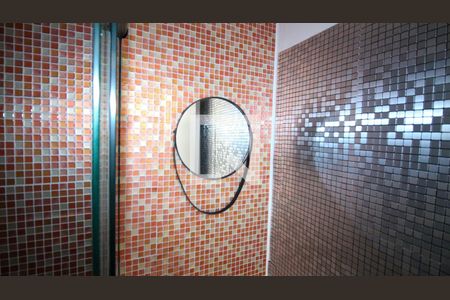 Banheiro Social de kitnet/studio para alugar com 1 quarto, 20m² em Vila Santa Clara, São Paulo