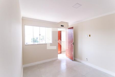 Sala de apartamento para alugar com 2 quartos, 68m² em Pilares, Rio de Janeiro