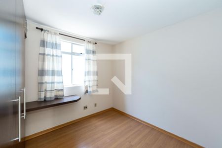 Quarto 2 de apartamento para alugar com 3 quartos, 80m² em Coração Eucarístico, Belo Horizonte