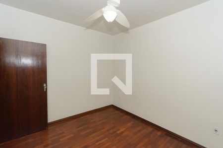 Quarto 1 de casa para alugar com 3 quartos, 250m² em Industrial, Contagem