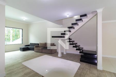 Sala de casa para alugar com 3 quartos, 220m² em Jardim Avelino, São Paulo
