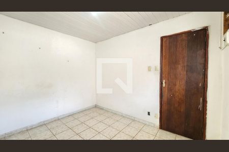Quarto de casa para alugar com 1 quarto, 45m² em Boca do Rio, Salvador