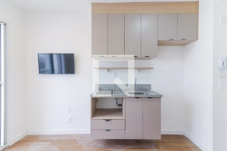 Sala/Cozinha de apartamento para alugar com 1 quarto, 25m² em Vila Butantã, São Paulo