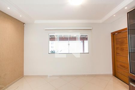 Sala de casa para alugar com 3 quartos, 240m² em Nova Uberlândia, Uberlândia