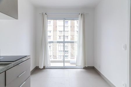 Sala/Cozinha de apartamento à venda com 1 quarto, 24m² em Vila Butantã, São Paulo