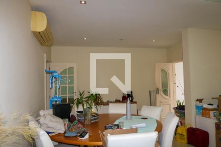 Sala de casa de condomínio à venda com 3 quartos, 179m² em Cachambi, Rio de Janeiro