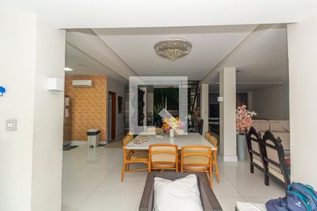 Sala de casa para alugar com 4 quartos, 600m² em Vila Valqueire, Rio de Janeiro