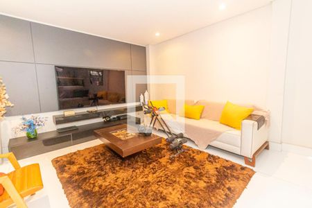 Sala de casa para alugar com 4 quartos, 600m² em Vila Valqueire, Rio de Janeiro