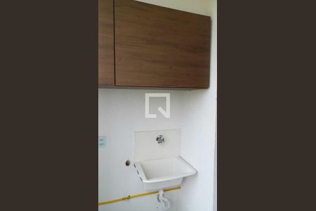 Sala de apartamento para alugar com 2 quartos, 47m² em Jardim Sandra, Cotia