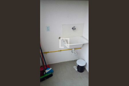 Sala de apartamento para alugar com 2 quartos, 47m² em Jardim Sandra, Cotia