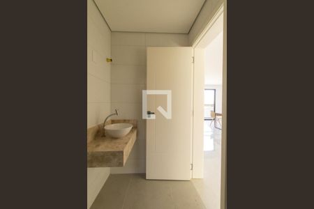 Lavabo de casa para alugar com 3 quartos, 225m² em Tingui, Curitiba