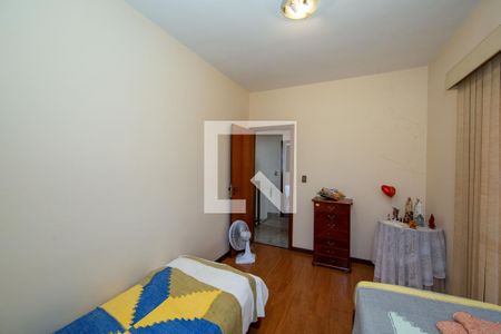 Quarto de casa à venda com 4 quartos, 400m² em Alto dos Pinheiros, Belo Horizonte