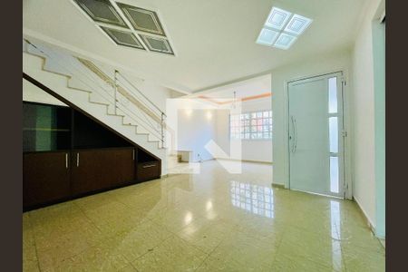 Sala de casa de condomínio para alugar com 3 quartos, 210m² em Ponte Grande, Guarulhos
