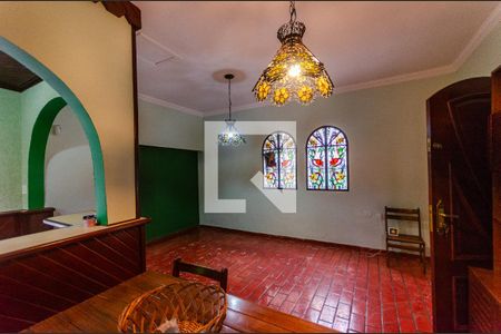 Sala de casa à venda com 3 quartos, 340m² em Vila Pedra Branca, São Paulo