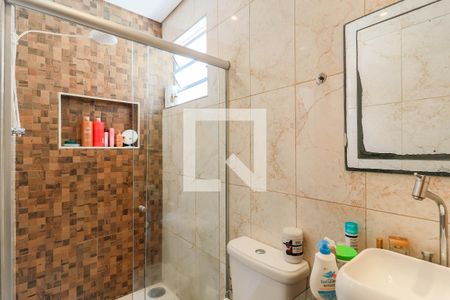 Banheiro da Suíte de casa à venda com 2 quartos, 250m² em Jardim Monte Azul, São Paulo