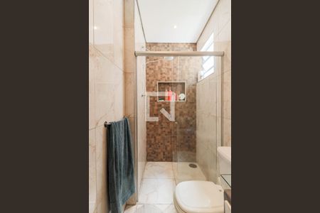 Banheiro da Suíte de casa à venda com 2 quartos, 250m² em Jardim Monte Azul, São Paulo