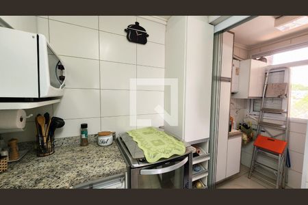 Cozinha e Área de Serviço de apartamento à venda com 2 quartos, 77m² em Jardim Messina, Jundiaí