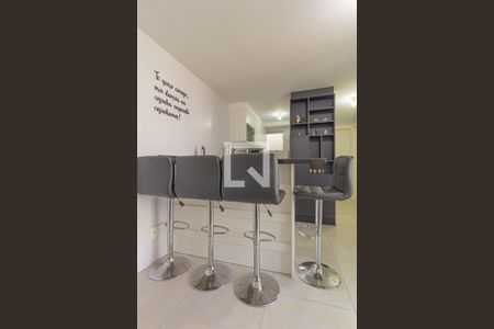 Sala de apartamento à venda com 2 quartos, 52m² em Olaria, Canoas