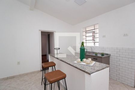 Sala/Cozinha de casa para alugar com 2 quartos, 54m² em Vila Bonilha, São Paulo