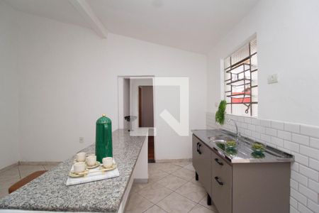 Sala/Cozinha de casa para alugar com 2 quartos, 54m² em Vila Bonilha, São Paulo